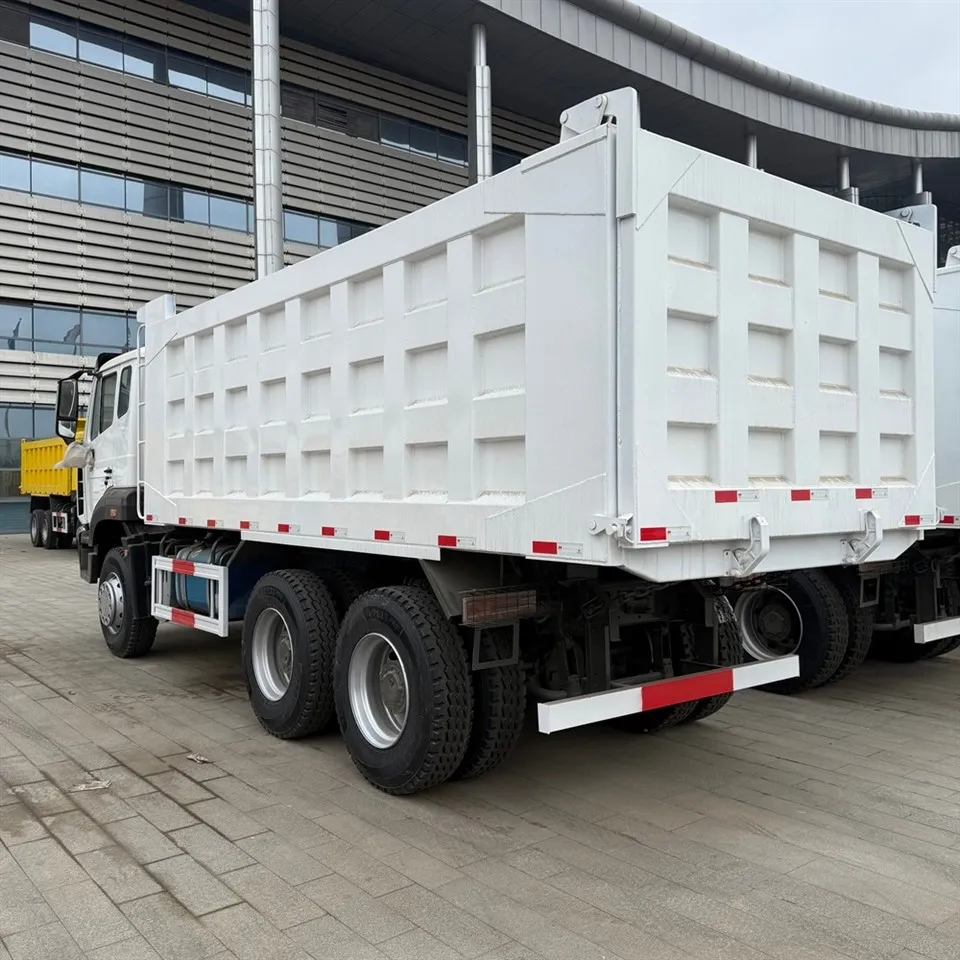3 Axle 6x4 Dump Truck high quality