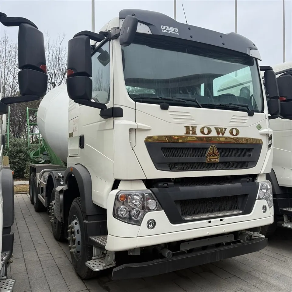 Multifunctional Cement Mixer Truck factory
