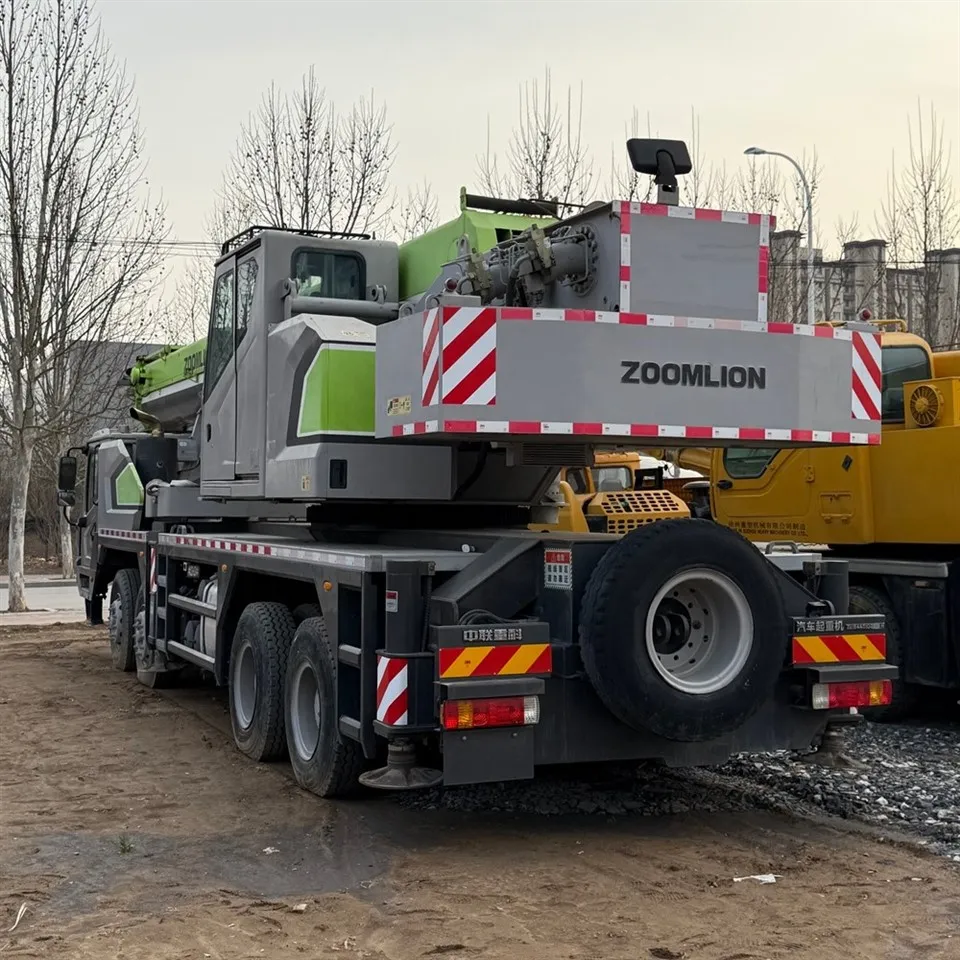 Small Mobile Crane suppliers
