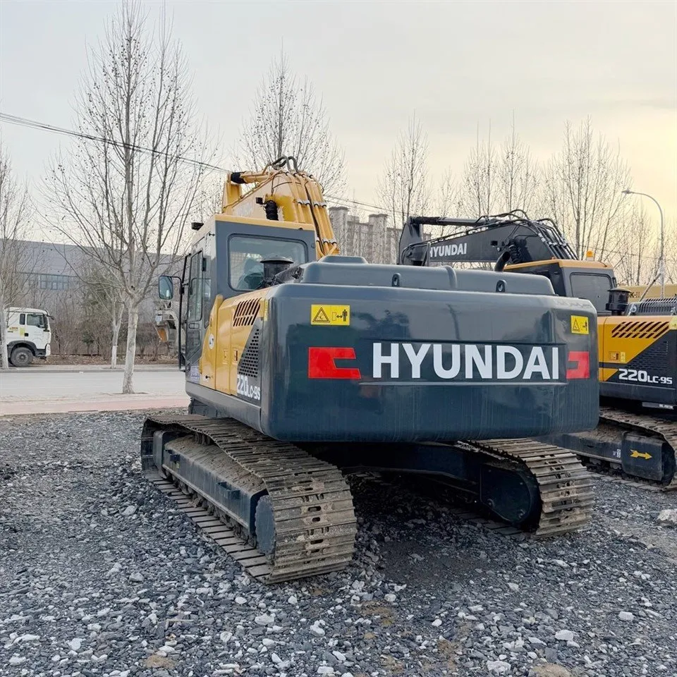 Small Tracked Excavator suppliers
